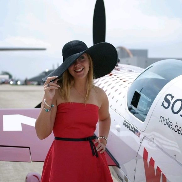 Meet your Posher, Michelle - Picture 1 of 1